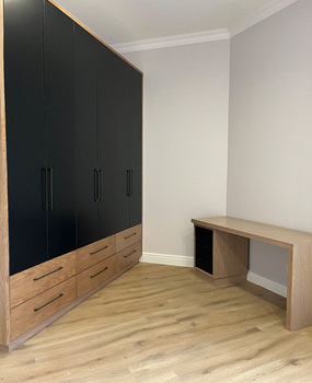 gallery-18-54-bedroom12.jpg
